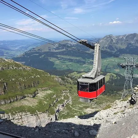 Dachwohnung Zentrum Unterwasser