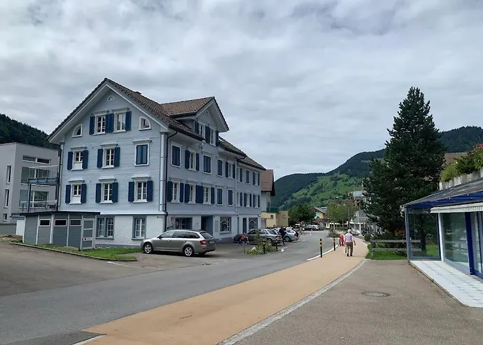 Dachwohnung Zentrum انترواسر